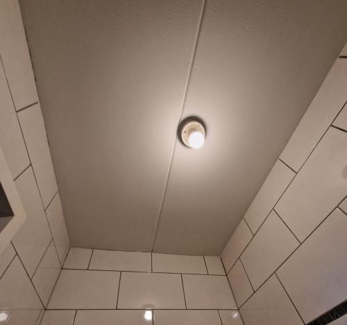 Stanjo-Plafond-Reinigen-Schilderen-2.jpg